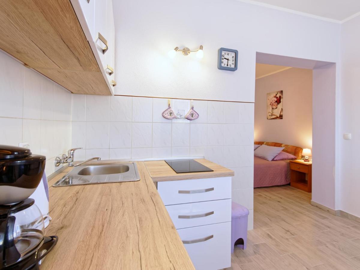 Apartments Marta By Rent Istria Novigrad  ภายนอก รูปภาพ